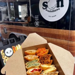 Come on down! And get tasty pastelitos from 5PM - 8PM 😁@sonpastelitos_fl Come on down! And get tasty pastelitos from 5PM - 8PM 😁@sonpastelitos_fl